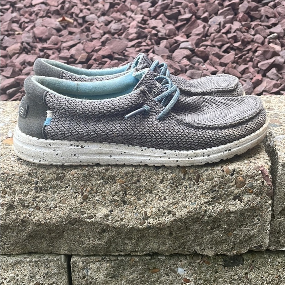 Youth size 3 and 4 Hey dudes